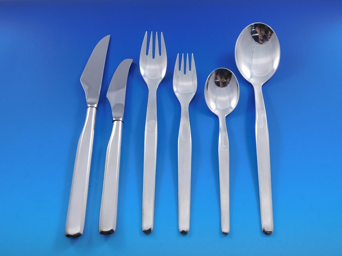 Tapio Wirkkala 916 Sterling Silver Flatware Set 48 Pieces Scandinavian Modern: Tapio Wirkkala 916 Sterling Silver Flatware Set 48 Pieces Scandinavian Modern This exquisite Sterling Silver Flatware Set, designed by the renowned Finnish designer Tapio Wirkkala, embodies the essenc