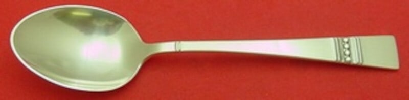 Reed and Barton Diadem Sterling Silver Soup Spoon 6 3/4 inches: Reed and Barton Diadem Sterling Silver Soup Spoon 6 3/4 inches This exquisite soup spoon is part of the Diadem pattern by Reed and Barton, crafted from high-quality sterling silver. Measuring 6 3/4 in