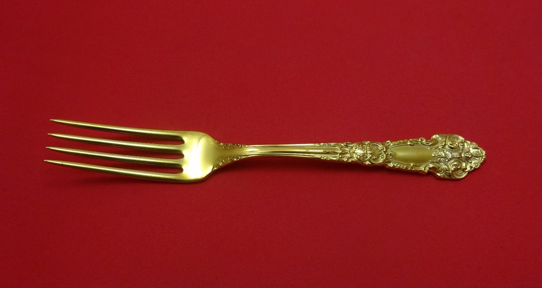 Reed & Barton French Renaissance Sterling Silver Vermeil Fork 7 1/8": Reed & Barton French Renaissance Sterling Silver Vermeil Fork 7 1/8" This exquisite flatware piece features the French Renaissance pattern by Reed & Barton, showcasing a stunning vermeil finish. Craft
