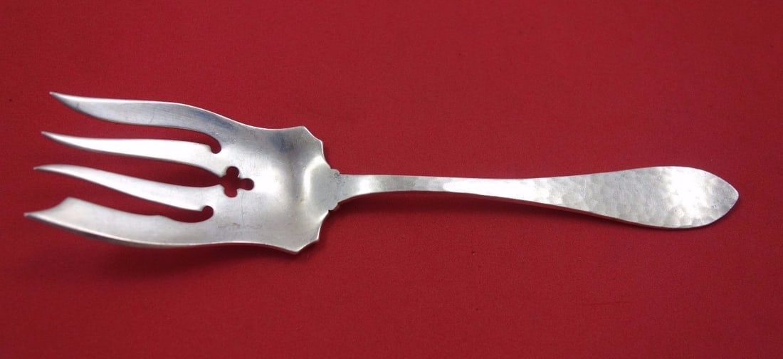 International Sterling Silver Van Dyke Serving Fork 6.5 inches: International Sterling Silver Van Dyke Serving Fork 6.5 inches This exquisite serving fork features the elegant Van Dyke pattern by International Sterling, crafted from high-quality sterling silver. M