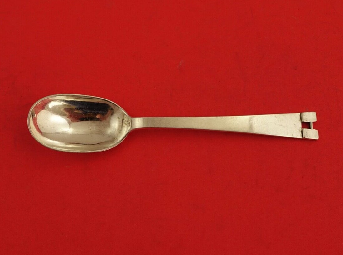 Allan Adler Hammered Sterling Silver Teaspoon 6 1/8 Inch: Allan Adler Hammered Sterling Silver Teaspoon 6 1/8 Inch This exquisite Allan Adler hammered sterling silver teaspoon measures 6 1/8 inches in length. Crafted from high-quality sterling silver, this p