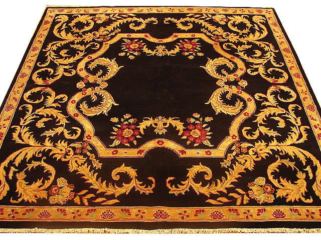 Handwoven 8 x 8 Black Jaipour Area Rug from India: Handwoven 8 x 8 Black Jaipour Area Rug from India Free continental US Shipping Introducing the exquisite 8 x 8 Black Jaipour Rug, a masterful representation of traditional Indian craftsmanship. Handwo
