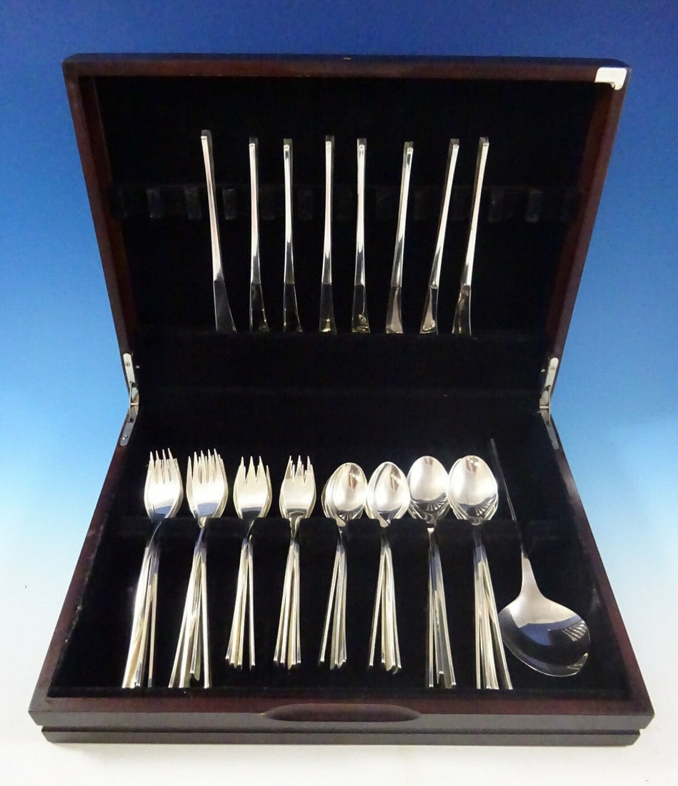 International Sterling Silver Vision Flatware Set 41 Pieces Mid-Century Modern: International Sterling Silver Vision Flatware Set 41 Pieces Mid-Century Modern Discover the elegance of mid-century modern design with this International Sterling Silver Flatware Set, featuring the ic
