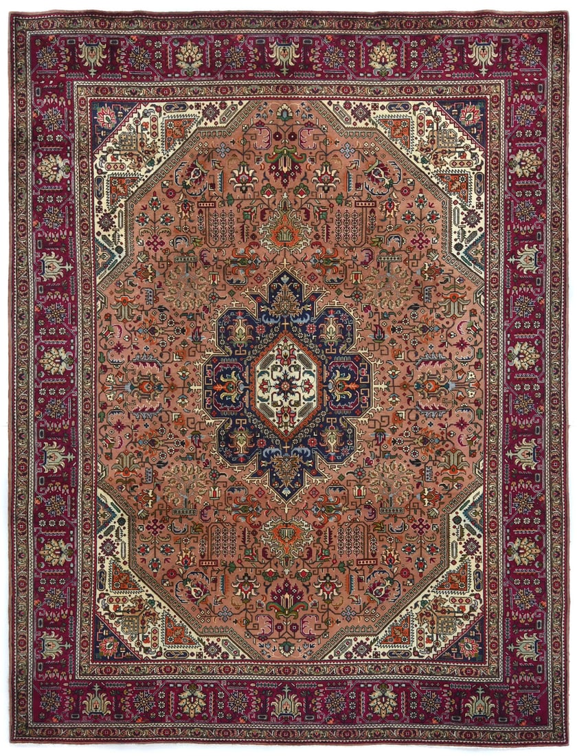 Vintage Hand-Knotted Wool Medallion Design Area Rug 10 x 13 ft: Vintage Hand-Knotted Wool Medallion Design Area Rug 10 x 13 ft Elevate your space with this exquisite Vintage Hand-Knotted Oriental Rug featuring a stunning medallion design. This unique piece, measur