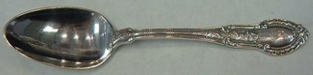 Gorham Tuileries Sterling Silver Place Soup Spoon 7.25 inches: Gorham Tuileries Sterling Silver Place Soup Spoon 7.25 inches This exquisite Tuileries place soup spoon by Gorham is crafted from high-quality sterling silver and measures 7 1/4 inches in length. Feat