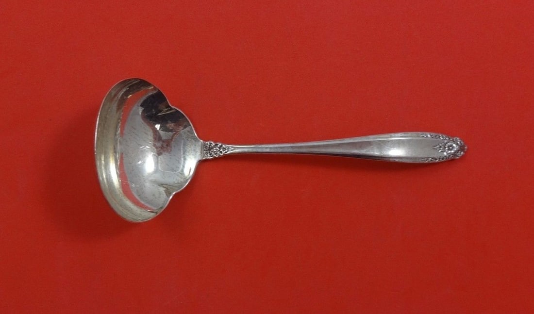 International Sterling Silver Prelude Gravy Ladle 6 1/4 Inch Serving Piece: International Sterling Silver Prelude Gravy Ladle 6 1/4 Inch Serving Piece Presenting the Prelude Gravy Ladle by International Sterling, a timeless piece crafted from sterling silver. Measuring 6 1/4