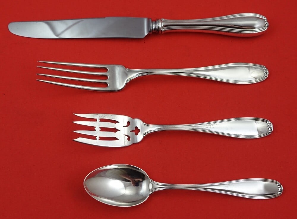 Alvin William Penn Sterling Silver 4-Piece Dining Set: Alvin William Penn Sterling Silver 4-Piece Dining Set Elevate your dining experience with the William Penn by Alvin Sterling Silver Regular 4-piece Place Setting. This exquisite set features a classic