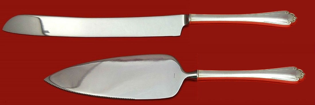 Lunt Delicacy Sterling Silver Wedding Cake Set 2pc Custom Made: Lunt Delicacy Sterling Silver Wedding Cake Set 2pc Custom Made Elegant and functional, the Delicacy by Lunt Sterling Silver Wedding Cake Set features a custom-made design perfect for any wedding celeb