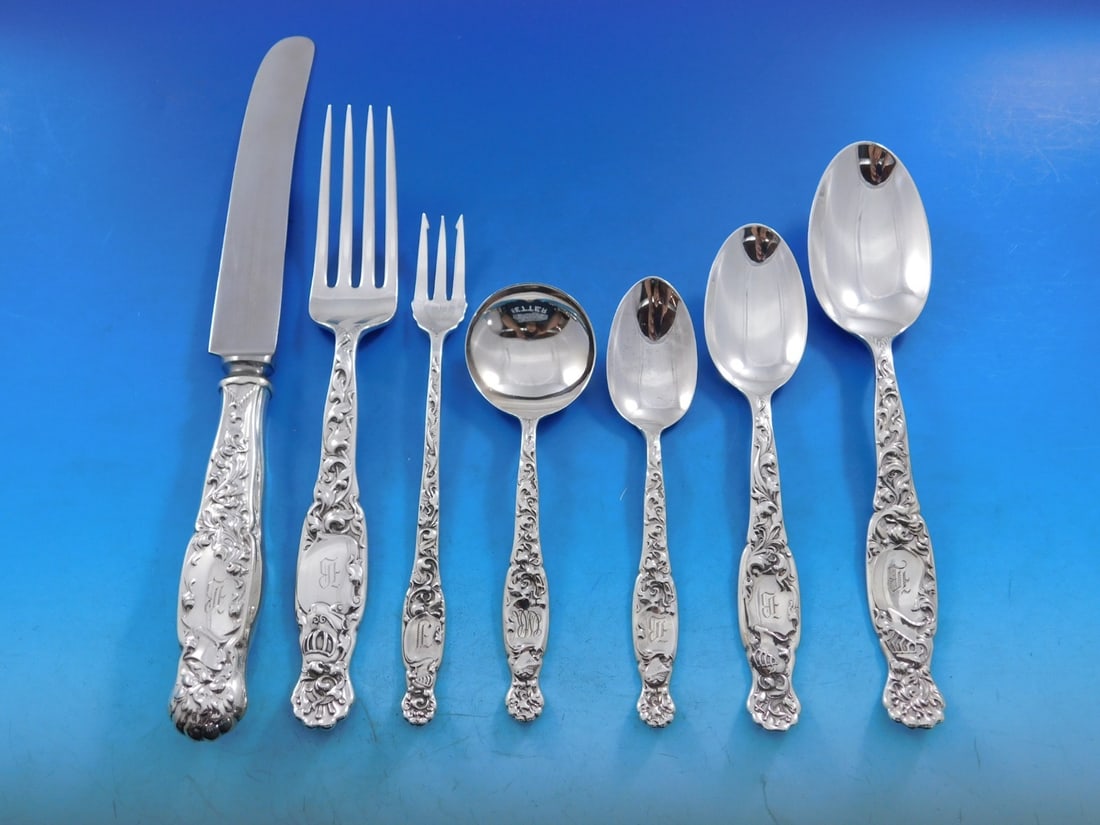 Whiting Heraldic Sterling Silver Flatware Set for 12 100 Pieces Vintage: Whiting Heraldic Sterling Silver Flatware Set for 12 100 Pieces Vintage Presenting the exquisite Heraldic Sterling Silver Flatware Set by Whiting, a remarkable collection for 12 service, comprising 10