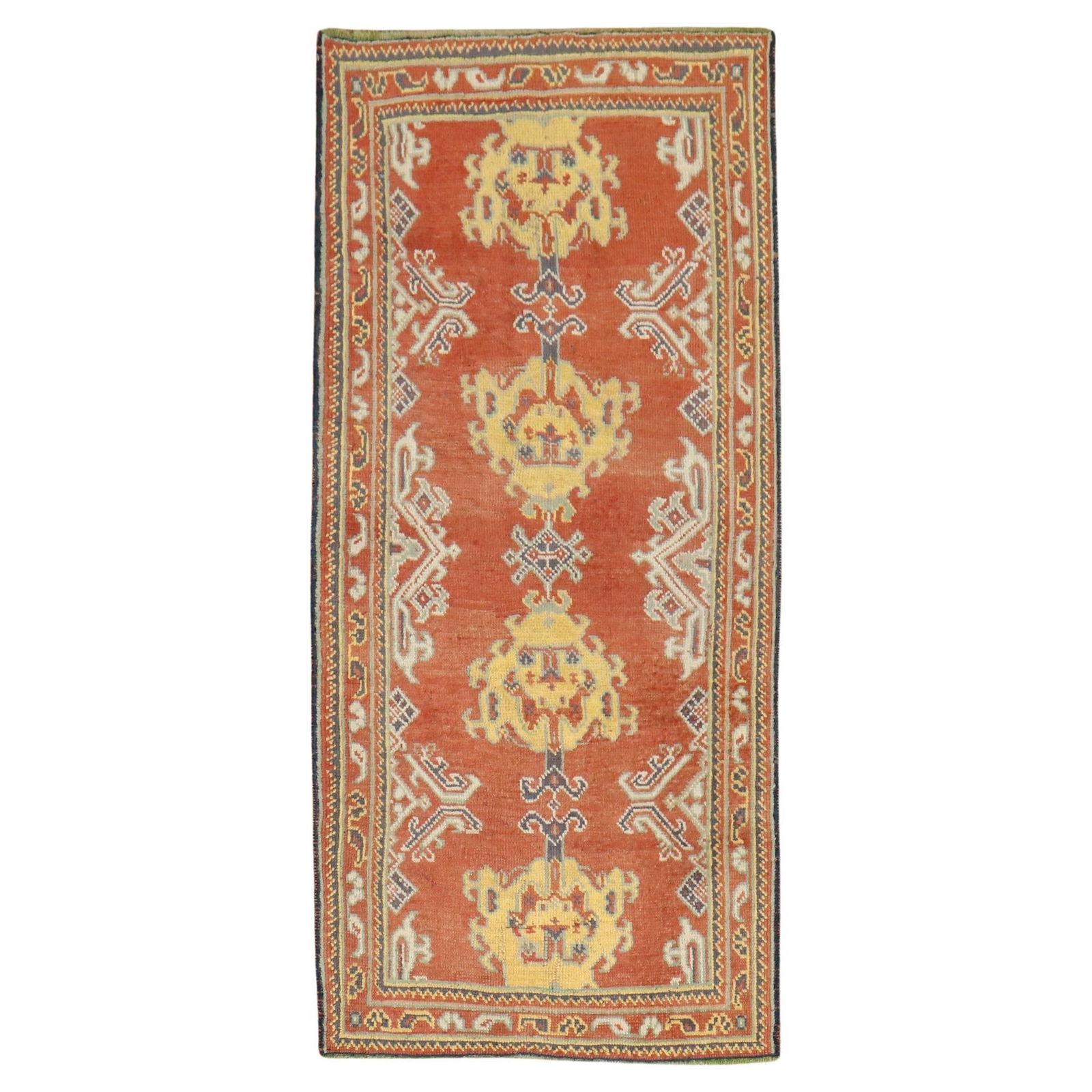 Antique Oushak Hand-Knotted Wool Runner from Turkey 37 x 76 in: Antique Oushak Hand-Knotted Wool Runner from Turkey 37 x 76 in Discover the charm of this Antique Oushak Small Runner, a timeless piece from the early 20th century, crafted around 1930. This beautiful