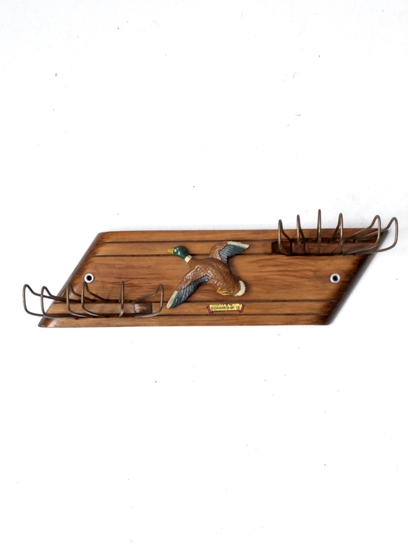 Vintage Mallard Duck Tie Rack Rustic Wood and Metal Holder: Vintage Mallard Duck Tie Rack Rustic Wood and Metal Holder This mid 20th century Vintage Mallard Duck Tie Rack is a charming rustic souvenir from Buckhannon, West Virginia. It features a delightful ma
