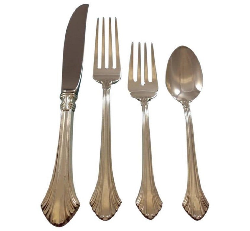 Wallace French Regency Sterling Silver Flatware Set 48 Pcs with Storage Chest: Wallace French Regency Sterling Silver Flatware Set 48 Pcs with Storage Chest Discover the elegance of the French Regency by Wallace Sterling Silver Flatware Set, featuring a total of 48 exquisite pie