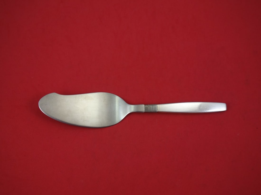 Frantz Hingelberg Silver Thread Sterling Silver Ice Cream Server 9 Inch: Frantz Hingelberg Silver Thread Sterling Silver Ice Cream Server 9 Inch Serve your favorite ice cream in style with this exquisite 9" ice cream server from the Silver Thread pattern by Frantz Hingelbe
