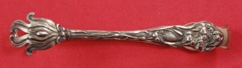 Watson Lily Pattern Sterling Silver Sugar Tong 4 Inch Vintage Serving Piece: Watson Lily Pattern Sterling Silver Sugar Tong 4 Inch Vintage Serving Piece Enhance your serving experience with this exquisite 4-inch sugar tong from the esteemed Lily pattern by Watson. Crafted from