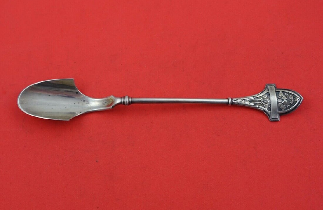 Gorham Ivy Sterling Silver Cheese Scoop 8 1/4" Serving Piece: Gorham Ivy Sterling Silver Cheese Scoop 8 1/4" Serving Piece This exquisite cheese scoop from the Ivy pattern by Gorham is crafted from high-quality sterling silver. Measuring 8 1/4" in length, this s