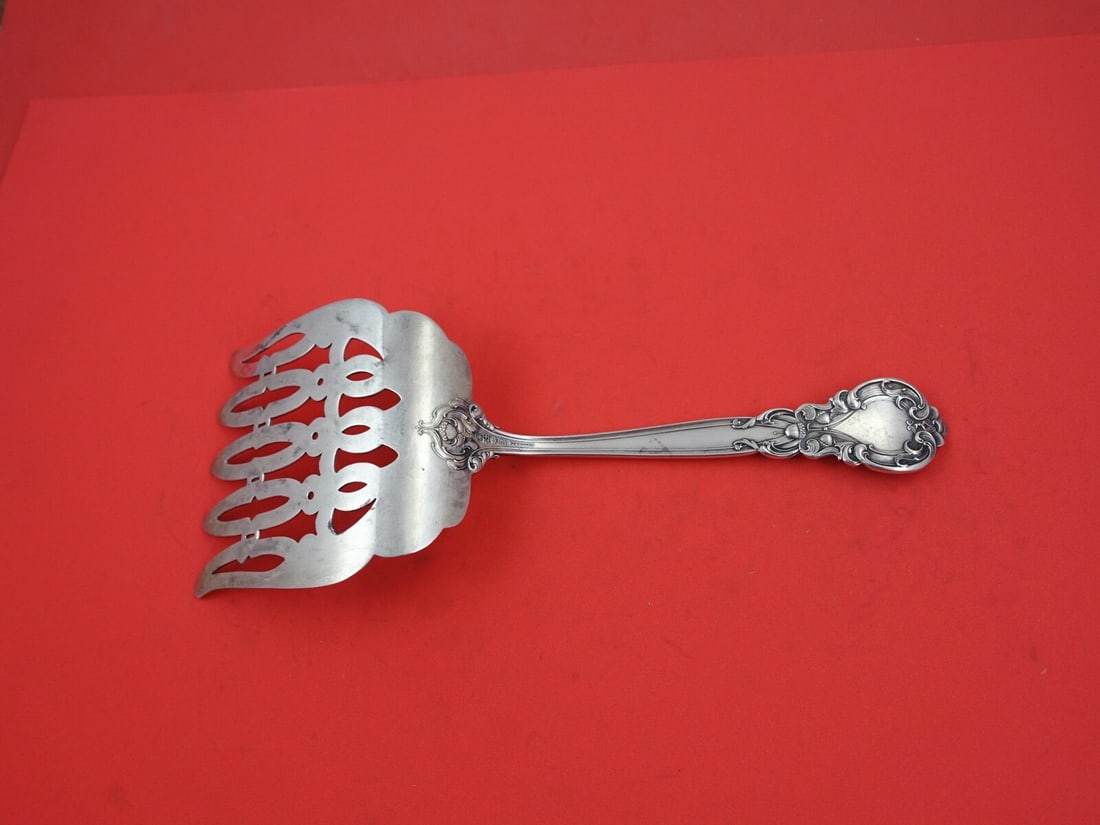 Gorham Royal Oak Sterling Silver 9 Inch Asparagus Fork Monogrammed: Gorham Royal Oak Sterling Silver 9 Inch Asparagus Fork Monogrammed Serve your meals in style with this exquisite Royal Oak Asparagus Fork by Gorham. Crafted from high-quality sterling silver, this 9"