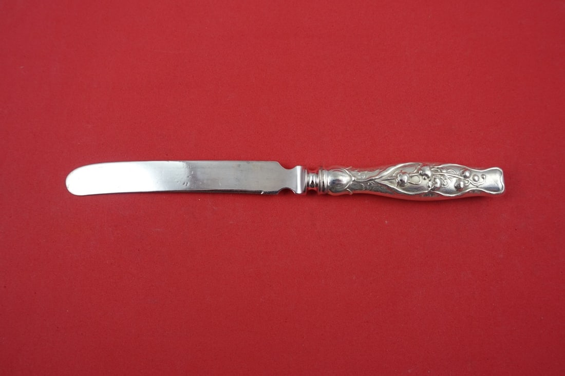 Sterling Citrus Knife with Lily of the Valley Pattern by Whiting 7 1/2 Inch: Sterling Citrus Knife with Lily of the Valley Pattern by Whiting 7 1/2 Inch This is a sterling silver citrus knife from Whiting in the Lily of the Valley pattern, dating from 1850-1899. The knife feat