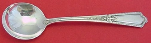 Towle D'Orleans Sterling Silver Cream Soup Spoon Set of 12: Towle D'Orleans Sterling Silver Cream Soup Spoon Set of 12 This exquisite set features 12 cream soup spoons crafted in sterling silver, designed in the elegant D'Orleans pattern by Towle. Each spoon m