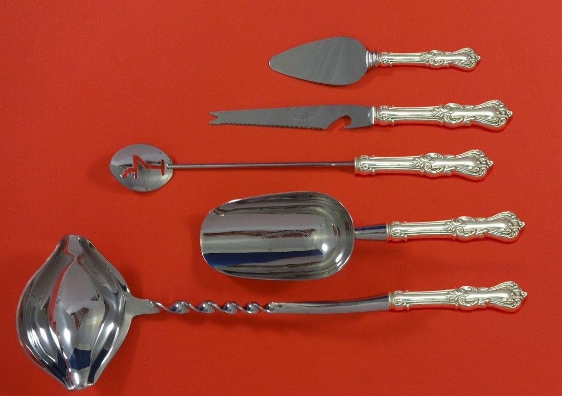 Reed and Barton Marlborough Sterling Silver 5pc Cocktail Party Set: Reed and Barton Marlborough Sterling Silver 5pc Cocktail Party Set Elevate your cocktail parties with this exquisite 5-piece Marlborough by Reed and Barton Sterling Silver Cocktail Party Bar Set. Craf