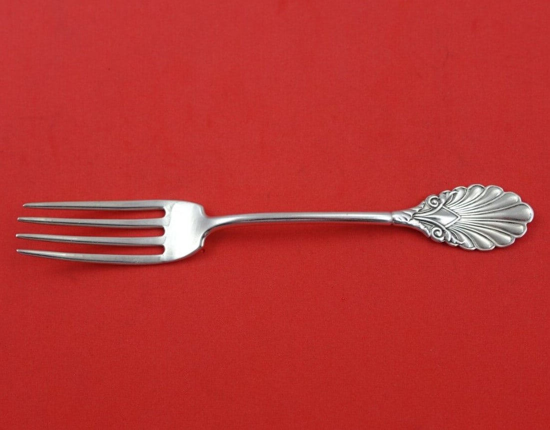 Grecian Pattern Sterling Silver Dessert Fork by Gorham 6 Inch: Grecian Pattern Sterling Silver Dessert Fork by Gorham 6 Inch Discover the timeless elegance of the Grecian dessert fork by Gorham, a stunning piece crafted from sterling silver. This fork, measuring