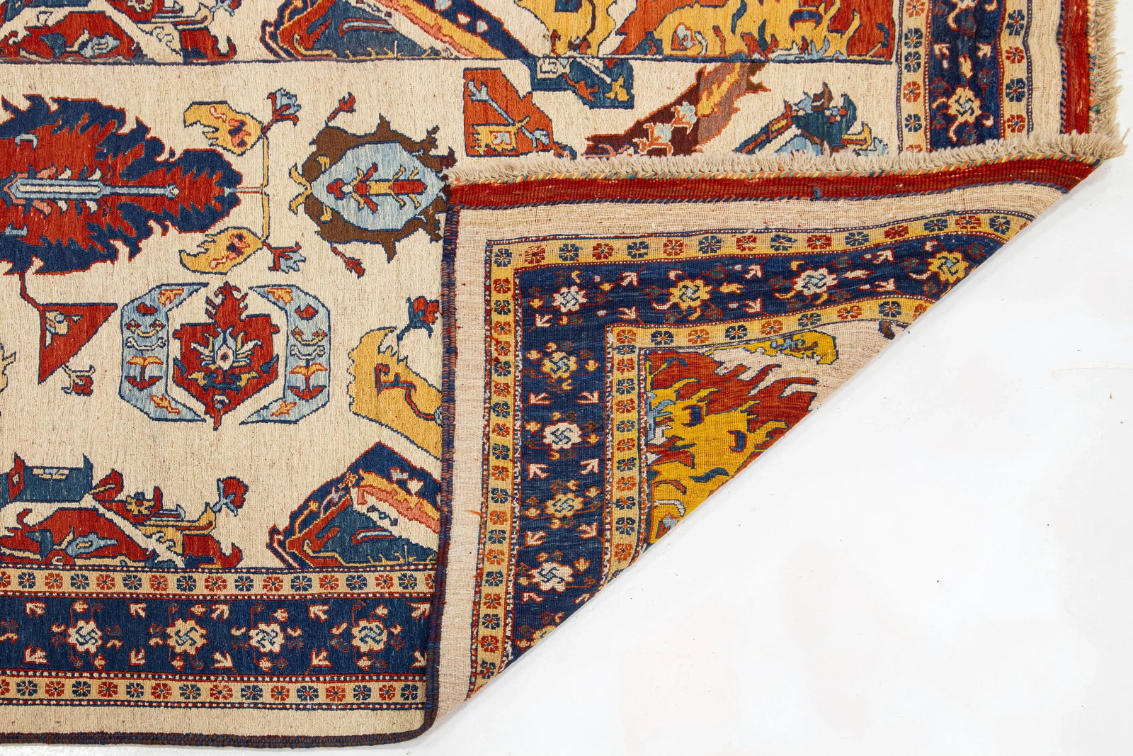 Vintage Handmade Persian Sumakh Wool Rug Beige 6'7 x 10 Allover Design: Vintage Handmade Persian Sumakh Wool Rug Beige 6'7 x 10 Allover Design Enhance your space with this exquisite Vintage Handmade Persian Sumakh Wool Rug. Featuring a soft beige background, this hand-kno