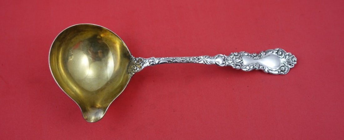 Gorham Imperial Chrysanthemum Sterling Silver Bouillon Server Rare 9 3/4": Gorham Imperial Chrysanthemum Sterling Silver Bouillon Server Rare 9 3/4" This exquisite bouillon server features the rare Imperial Chrysanthemum pattern by Gorham, crafted from high-quality sterling