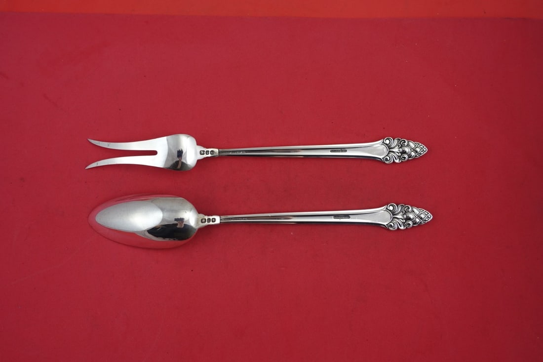Gorham Sovereign Old Sterling Silver Duck Set 2-pc Fork Spoon: Gorham Sovereign Old Sterling Silver Duck Set 2-pc Fork Spoon This exquisite 2-piece duck set from the renowned Sovereign Old pattern by Gorham is crafted from high-quality sterling silver. The set in