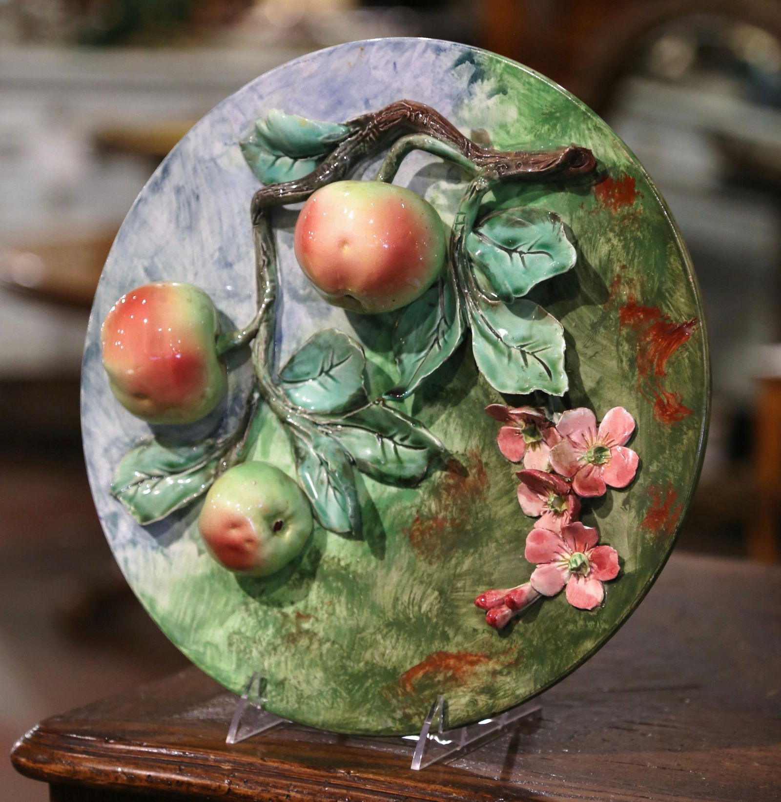 19th Century Longchamp French Majolica Wall Platter with Apples: 19th Century Longchamp French Majolica Wall Platter with Apples This exquisite 19th Century French ceramic barbotine wall platter is a stunning example of antique Majolica craftsmanship. Originating f