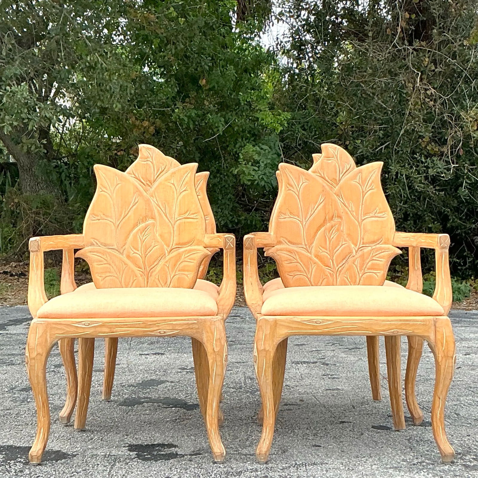 Elegant Vintage Regency Faux Bois Dining Chairs Set of 4: Elegant Vintage Regency Faux Bois Dining Chairs Set of 4 Elevate your dining experience with this exquisite set of 4 Regency-style dining chairs. Crafted with elegantly carved faux bois frames that be