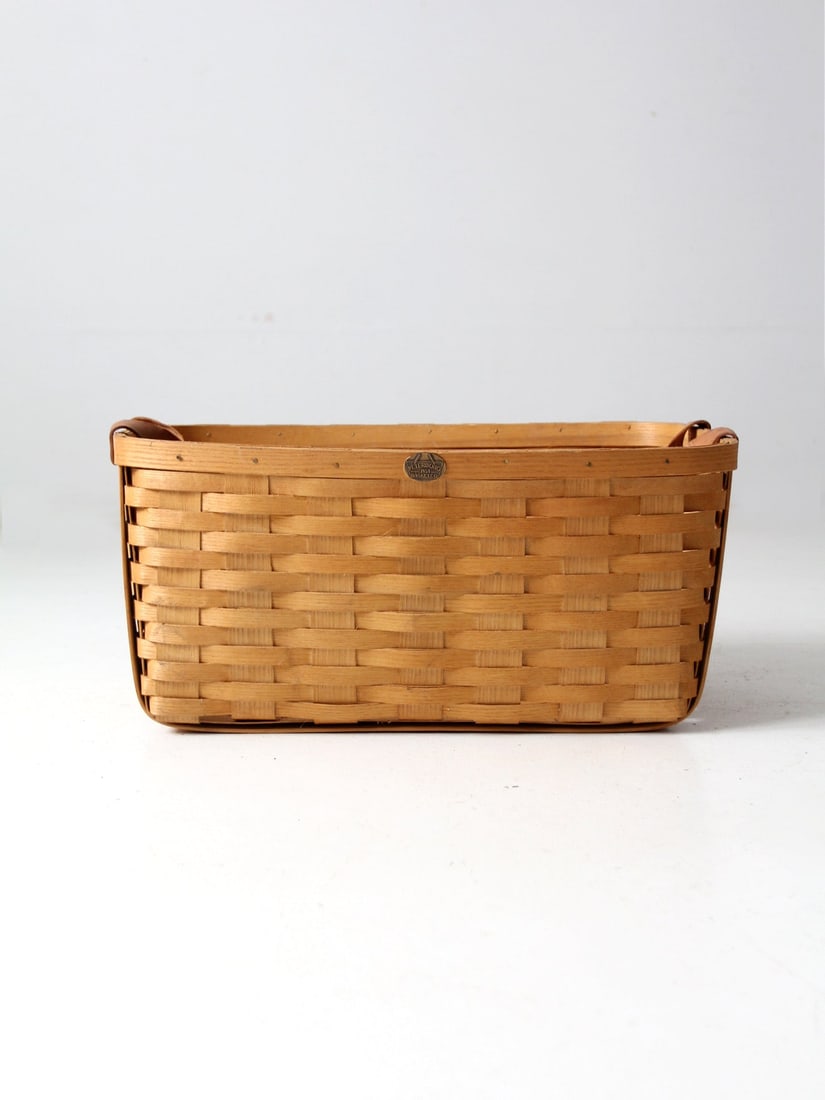 Vintage Peterboro Storage Basket Large Tote with Leather Handles: Vintage Peterboro Storage Basket Large Tote with Leather Handles Discover the charm of the past with this vintage Peterboro Storage Basket, a perfect addition to your home for organizing laundry or ot