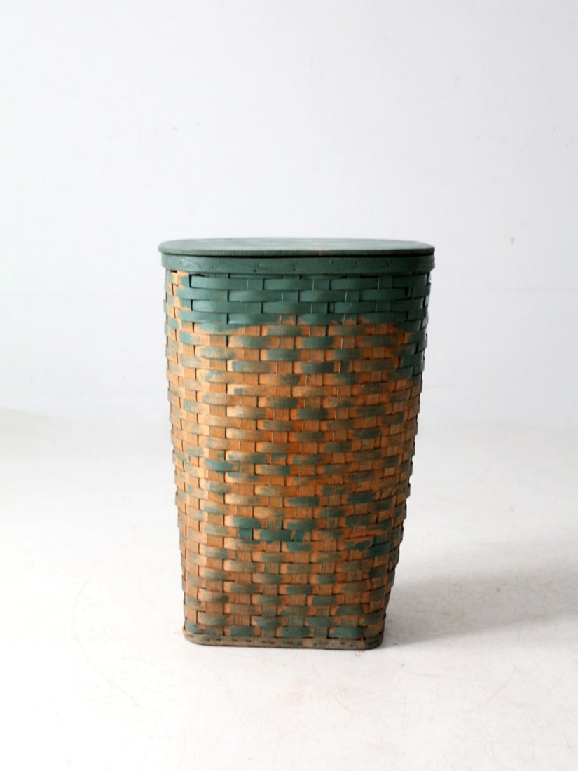 Vintage Green Wash Splint Weave Hamper Basket 26 Inch: Vintage Green Wash Splint Weave Hamper Basket 26 Inch Discover this charming vintage splint-weave hamper basket, featuring a soft green wash that exudes a relaxed farmhouse aesthetic. The tall, tapere