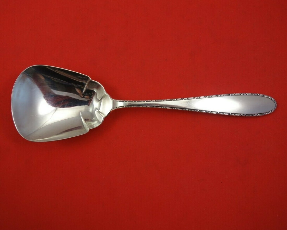 Manchester Sterling Silver 7 Inch Shovel Shape Soup Spoon: Manchester Sterling Silver 7 Inch Shovel Shape Soup Spoon This 7-inch gumbo soup spoon features a unique shovel shape and is crafted from high-quality sterling silver. Produced by Manchester between 1