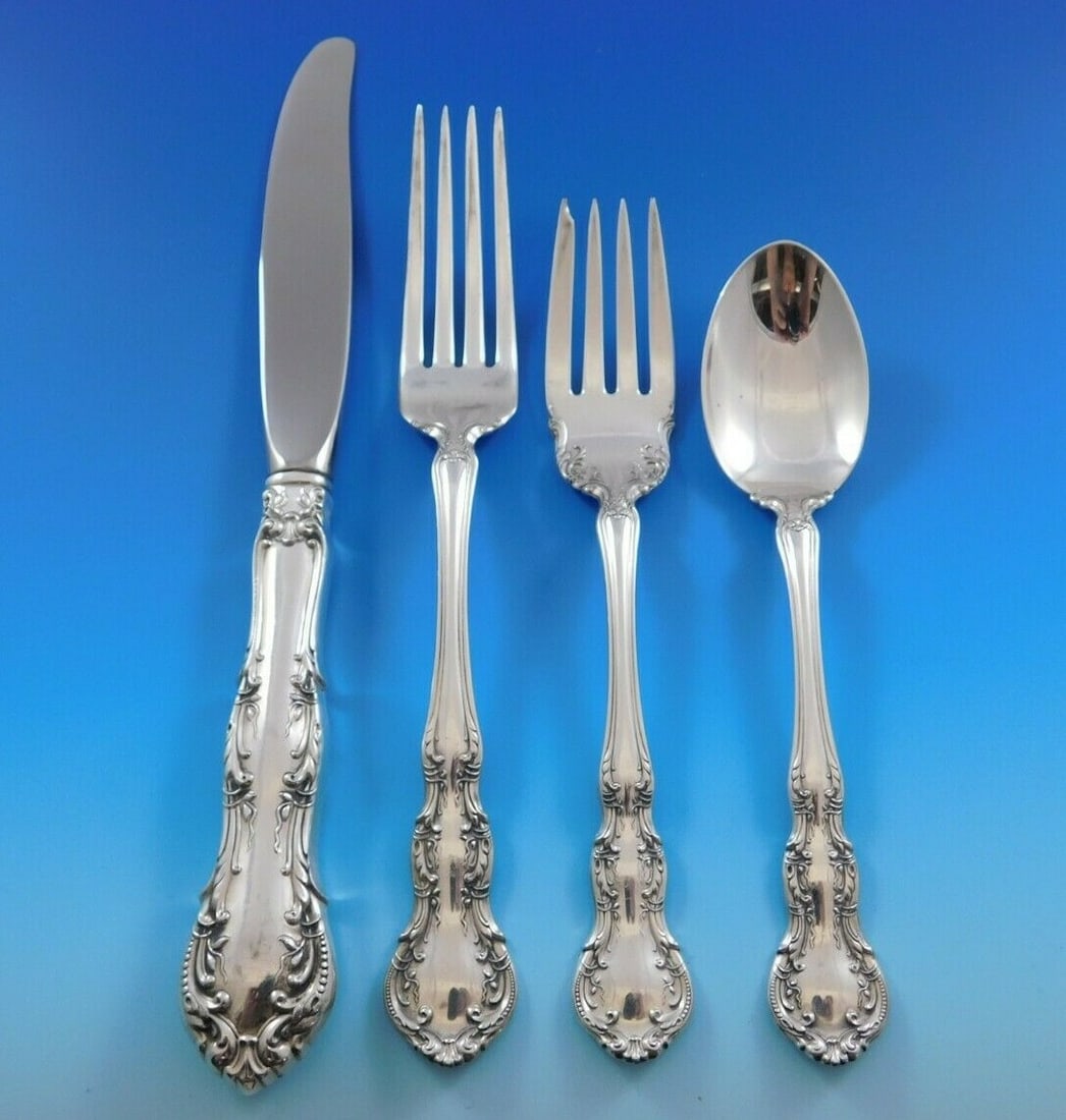 Wallace Old Atlanta Sterling Silver Flatware Set for 8 - 32 Pieces with Storage Chest: Wallace Old Atlanta Sterling Silver Flatware Set for 8 - 32 Pieces with Storage Chest This exquisite Old Atlanta sterling silver flatware set by Wallace is designed to serve 8 and includes a total of