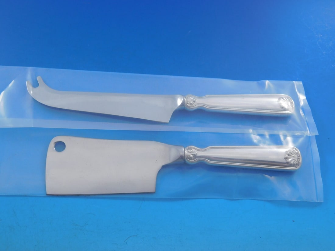 Tiffany & Co Shell and Thread Sterling Silver Cheese Serving Set 2pc Custom Made: Tiffany & Co Shell and Thread Sterling Silver Cheese Serving Set 2pc Custom Made This exquisite Shell and Thread Cheese Serving Set by Tiffany & Co. is a stunning addition to any hostess collection.