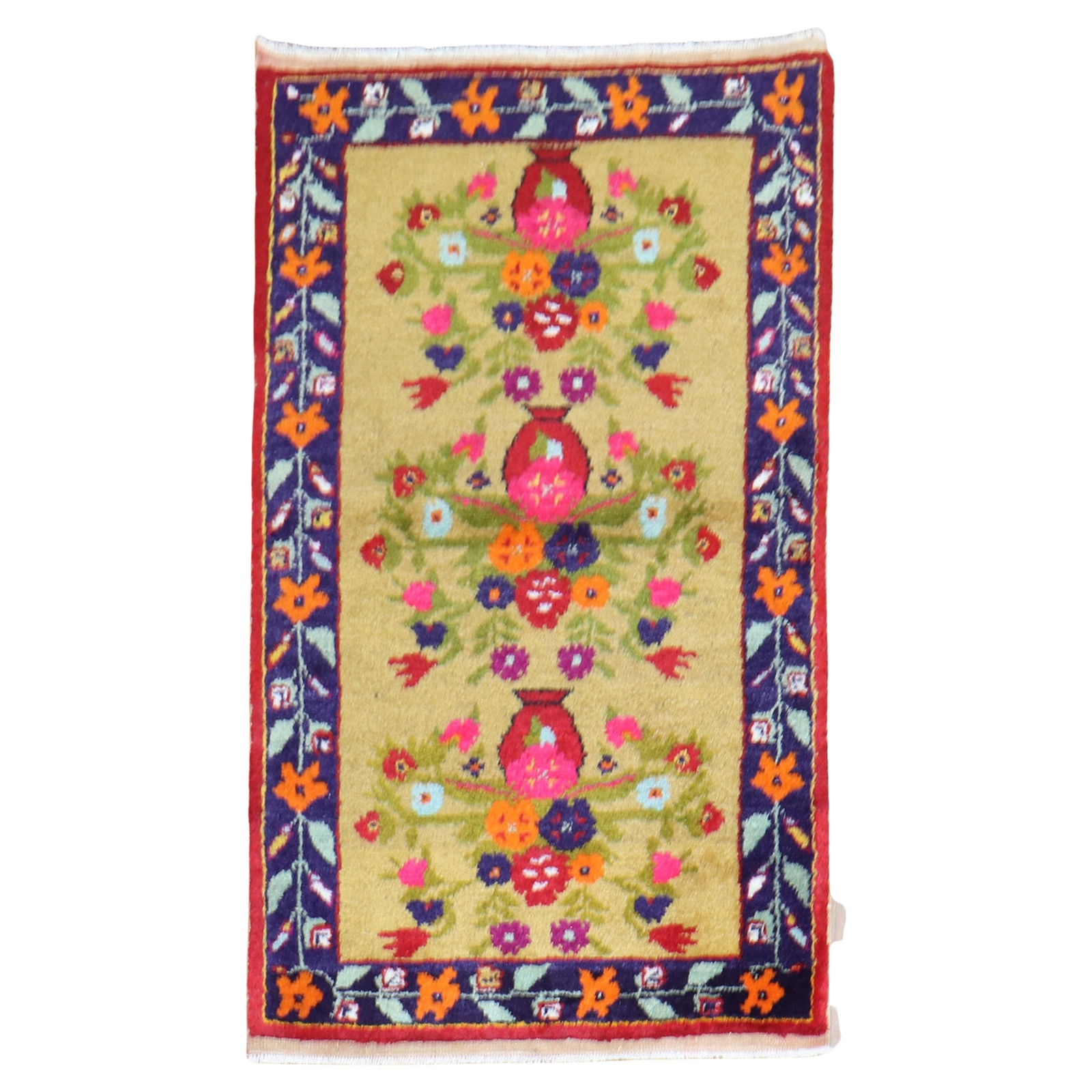 Mid-20th Century Floral Turkish Konya Hand-Knotted Wool Rug: Mid-20th Century Floral Turkish Konya Hand-Knotted Wool Rug Discover the beauty of this mid-20th-century Floral Turkish Konya Rug, featuring a vibrant floral motif that embodies a Bohemian style. This