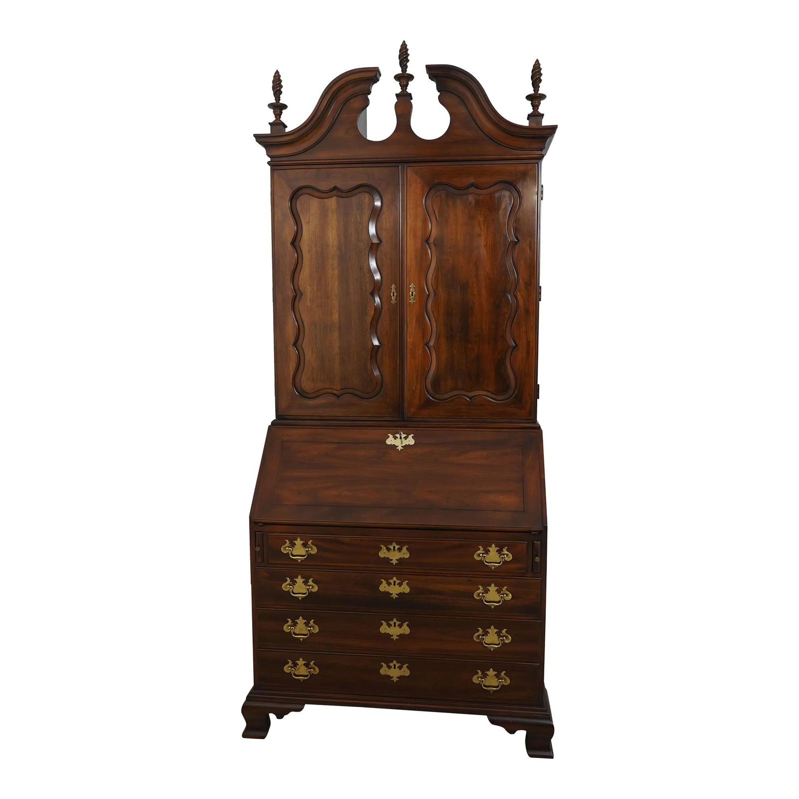 Statton Oxford Antique Cherry Chippendale Secretary Desk 93 Inches Tall: Statton Oxford Antique Cherry Chippendale Secretary Desk 93 Inches Tall This exquisite Statton Oxford Secretary Desk features a charming Chippendale style, crafted from high-quality cherry wood with a