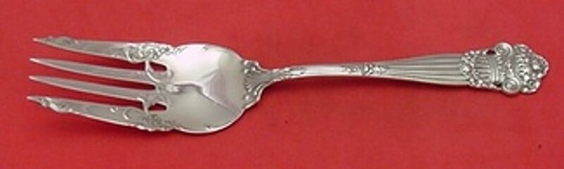 Towle Georgian Sterling Silver Cold Meat Fork 9 inch Floral Design: Towle Georgian Sterling Silver Cold Meat Fork 9 inch Floral Design This exquisite cold meat fork from the renowned Georgian pattern by Towle features beautiful floral designs on the tines. Crafted fro