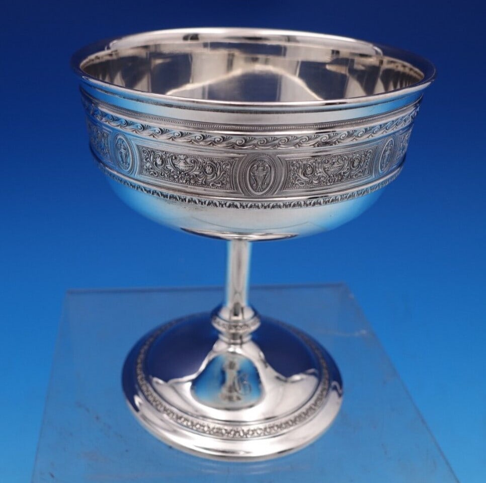 Sterling Silver Sherbet Dish Wedgwood Pattern by International 4.5 Inch: Sterling Silver Sherbet Dish Wedgwood Pattern by International 4.5 Inch This Wedgwood sherbet dish by International is crafted from sterling silver (.925) and features a Grecian motif with a delicatel