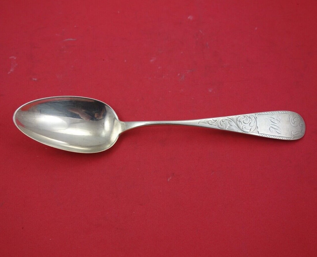 Tiffany & Co Mayflower Sterling Silver Serving Spoon 8 5/8": Tiffany & Co Mayflower Sterling Silver Serving Spoon 8 5/8" Elevate your dining experience with this exquisite Mayflower serving spoon by Tiffany & Co. Crafted from high-quality sterling silver, this