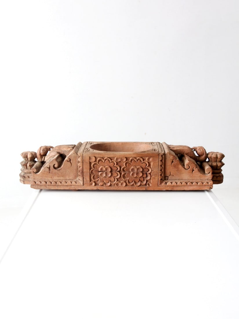 Antique Carved Wooden Centerpiece with Mythical Bird Design: Antique Carved Wooden Centerpiece with Mythical Bird Design This antique carved wooden centerpiece is a remarkable piece showcasing intricate mythical bird carvings and elegant design. The craftsmansh