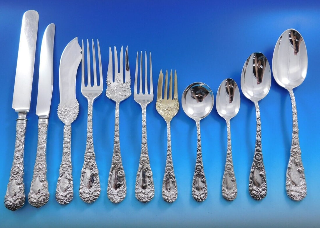 Durgin Chrysanthemum Sterling Silver Flatware Set 135 Pieces: Durgin Chrysanthemum Sterling Silver Flatware Set 135 Pieces Introducing the exquisite Chrysanthemum Sterling Silver Flatware Set by Durgin, an elegant collection that combines beauty with functionali