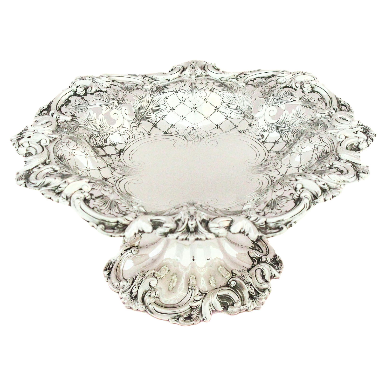 Howard & Company 1890s Sterling Silver Rococo Tazza: Howard & Company 1890s Sterling Silver Rococo Tazza Discover this exquisite Sterling Silver Tazza by Howard & Company, an iconic piece from the late 19th century, circa 1890. This unweighted, solid st