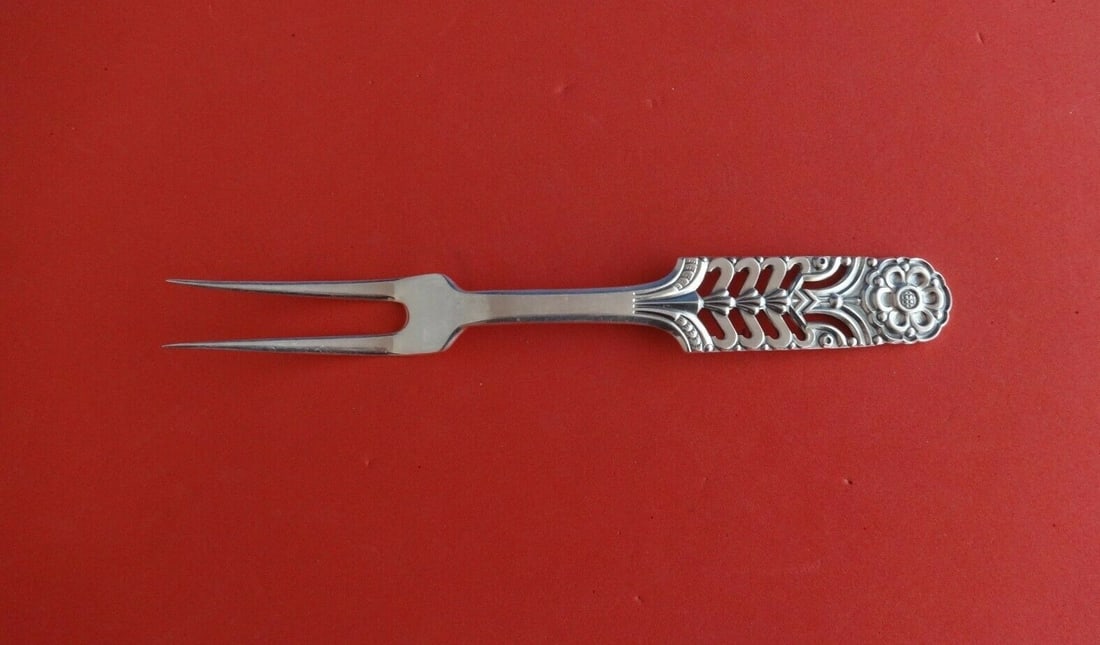 David Andersen Floriform Norwegian Sterling Silver 2-Tine Serving Fork 8 3/4": David Andersen Floriform Norwegian Sterling Silver 2-Tine Serving Fork 8 3/4" Introducing the exquisite Floriform Serving Fork by David Andersen, crafted in Norwegian sterling silver. This elegant 2-t
