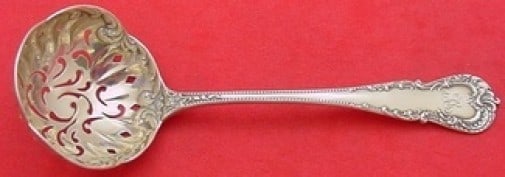 Durgin Cromwell Sterling Silver Sugar Sifter 5.5" Antique Serving Piece: Durgin Cromwell Sterling Silver Sugar Sifter 5.5" Antique Serving Piece Presenting a stunning antique serving piece, this Cromwell by Durgin Sterling Silver Sugar Sifter measures 5 1/2" and features t