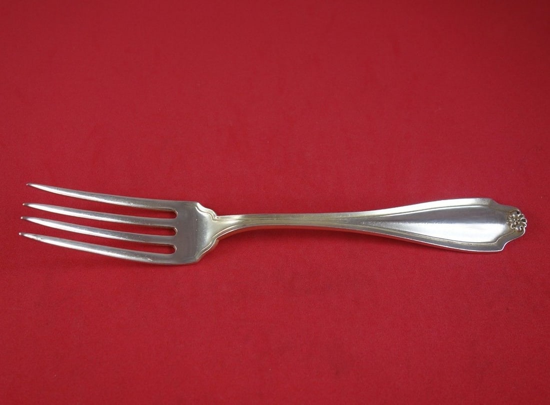 Whiting Stratford Antique Sterling Silver Dinner Fork 7.5 Inches: Whiting Stratford Antique Sterling Silver Dinner Fork 7.5 Inches This exquisite dinner fork is part of the Stratford pattern by Whiting, crafted from high-quality sterling silver. Measuring 7 1/2 inch
