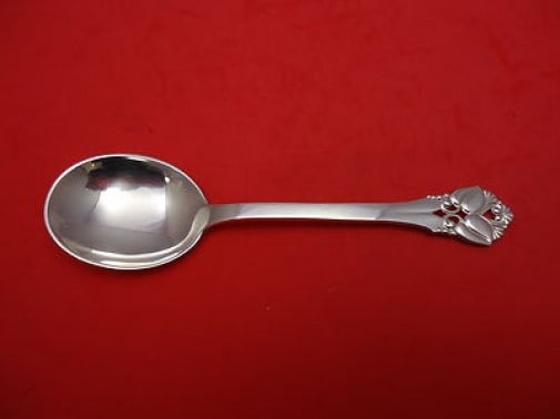 Orla Vagn Mogensen Greta Sterling Silver Cream Soup Spoon 6 7/8": Orla Vagn Mogensen Greta Sterling Silver Cream Soup Spoon 6 7/8" This elegant cream soup spoon is part of the Greta pattern by Orla Vagn Mogensen, crafted from high-quality sterling silver. Measuring