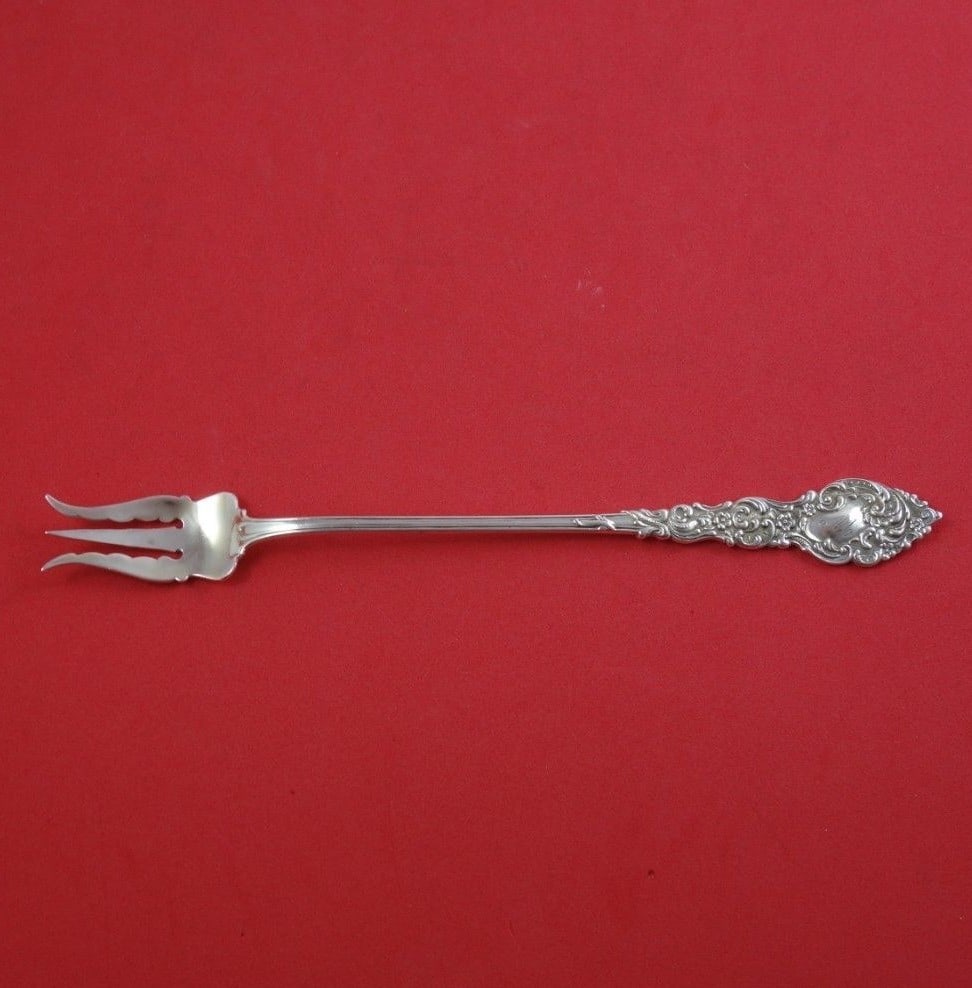 Unger Passaic Sterling Silver Pickle Fork Long 7.5 Inch Monogrammed: Unger Passaic Sterling Silver Pickle Fork Long 7.5 Inch Monogrammed This exquisite pickle fork from Unger is crafted from high-quality sterling silver and features the elegant Passaic pattern. Measuri