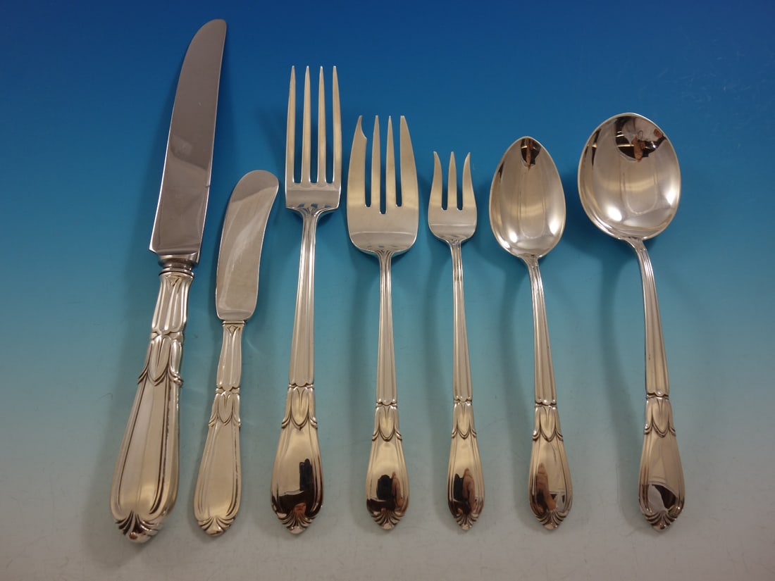 Frank Whiting Troubadour Sterling Silver Flatware Set for 12 91 pcs with Storage Chest: Frank Whiting Troubadour Sterling Silver Flatware Set for 12 91 pcs with Storage Chest Experience elegance with the Troubadour Sterling Silver Flatware Set by Frank Whiting, a remarkable collection de