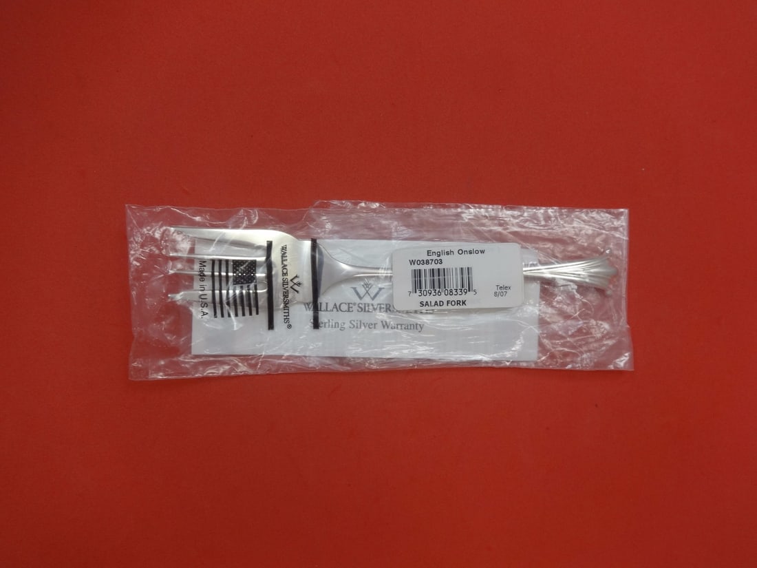 Wallace English Onslow Sterling Silver Salad Fork 4-Tine 7 1/8": Wallace English Onslow Sterling Silver Salad Fork 4-Tine 7 1/8" Introducing the English Onslow Salad Fork, crafted by Wallace in exquisite sterling silver. This elegant 4-tine fork measures 7 1/8 inch