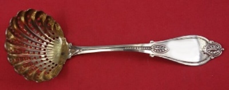 Whiting Armor Sterling Silver Gold Washed Sugar Sifter Ladle 6 1/4": Whiting Armor Sterling Silver Gold Washed Sugar Sifter Ladle 6 1/4" This exquisite Armor by Whiting sterling silver sugar sifter ladle features a beautiful gold wash and measures 6 1/4" in length. Cra